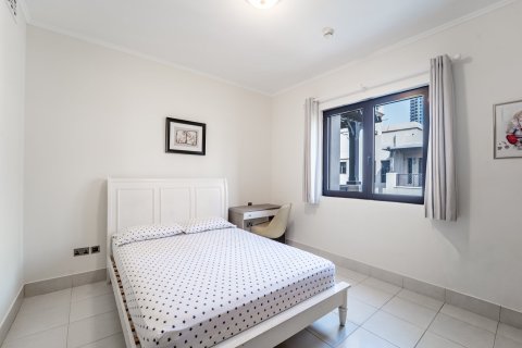 Apartment in Downtown Dubai (Downtown Burj Dubai), Dubai 3 bedrooms, 176 sq.m. № 137865 - photo 18