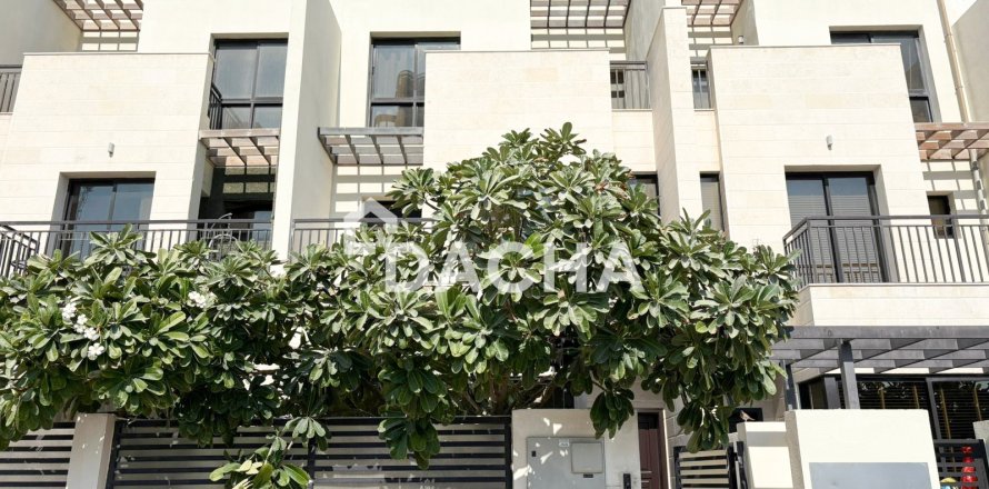 فيلا في دائرة قرية جميرا, دبي 4 غرف نوم, 358 م² رقم 137983