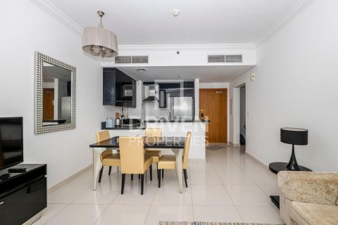 Снять в аренду квартиру в Capital Bay, Бизнес-Бэй, Дубай: 2 спальни, 114.18м², № 129780 - фото 4