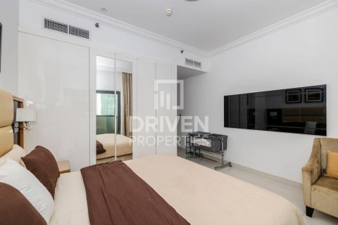 Снять в аренду квартиру в Capital Bay, Бизнес-Бэй, Дубай: 2 спальни, 114.18м², № 129780 - фото 10
