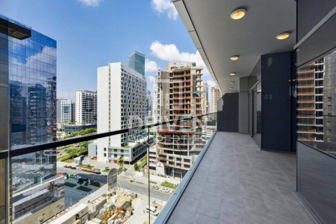 Снять в аренду квартиру в Бизнес-Бэе, Дубай: 1 спальня, 99.22м², № 129781 - фото 2
