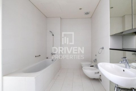 Apartment in DIFC, Dubai 1 bedroom, 81.66 sq.m. № 142623 - photo 10
