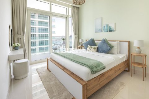 Apartment in EMAAR Beachfront, Dubai Harbour, Dubai 2 bedrooms, 128 sq.m. № 43643 - photo 7