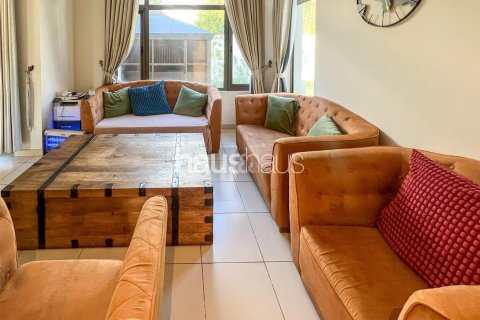 Villa in Mira Oasis, Reem, Dubai 3 bedrooms, 237 sq.m. № 43631 - photo 4