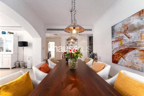 Villa in The Springs, Dubai 4 bedrooms, 381 sq.m. № 44716 - photo 9