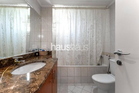 Villa in The Springs, Dubai 4 bedrooms, 381 sq.m. № 44716 - photo 25
