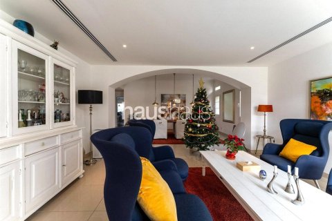 Villa in The Springs, Dubai 4 bedrooms, 381 sq.m. № 44716 - photo 22