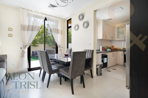 Adosado en Mira Oasis, Reem, Dubai, 3 dormitorios, 260 m², № 60863 - foto 2