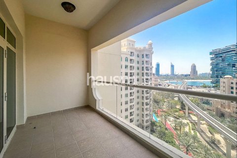 Apartment in Shoreline Apartments, Palm Jumeirah, Dubai 1 bedroom, 106 sq.m. № 44531 - photo 2