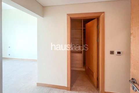 Снять в аренду квартиру в Shoreline Apartments, Пальма Джумейра, Дубай: 1 спальня, 106м², № 44533 - фото 6