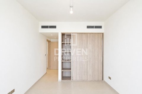 Villa en Jebel Ali, Dubai, 4 dormitorios, 688.88 m², № 128015 - foto 6