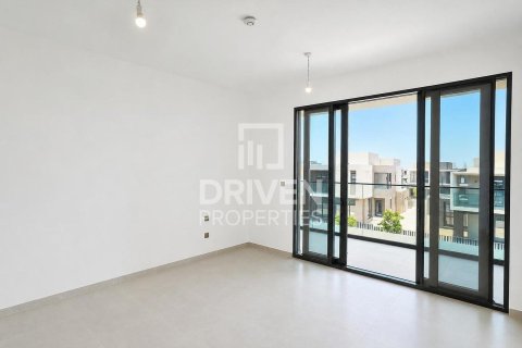 Villa en Jebel Ali, Dubai, 4 dormitorios, 688.88 m², № 128015 - foto 14