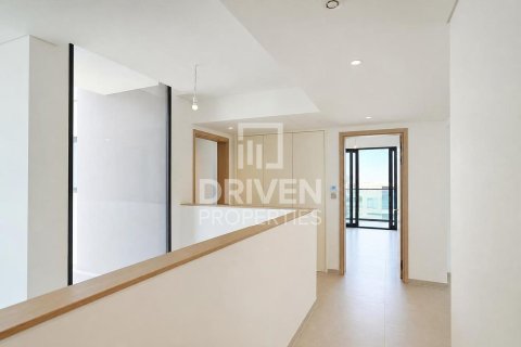 Villa en Jebel Ali, Dubai, 4 dormitorios, 688.88 m², № 128015 - foto 15