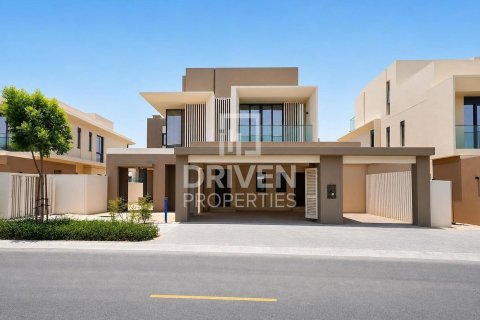 Villa en Jebel Ali, Dubai, 4 dormitorios, 688.88 m², № 128015 - foto 24