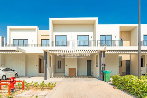 Villa in EMAAR South, Dubai South (Dubai World Central), Dubai 3 bedrooms, 193 sq.m. № 74300