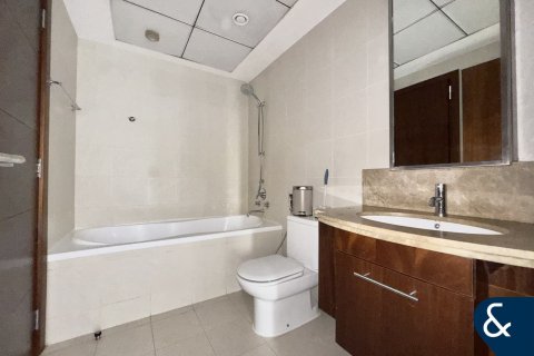 Apartment in Downtown Dubai (Downtown Burj Dubai), Dubai 2 bedrooms, 109 sq.m. № 98944 - photo 12