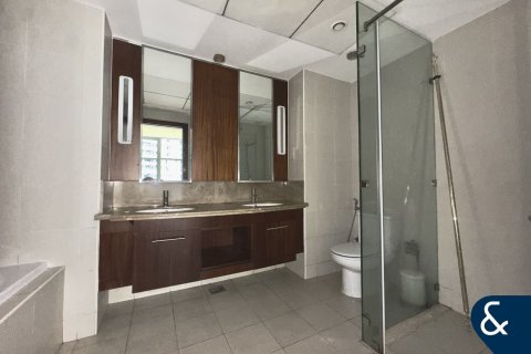 Apartment in Downtown Dubai (Downtown Burj Dubai), Dubai 2 bedrooms, 109 sq.m. № 98944 - photo 7