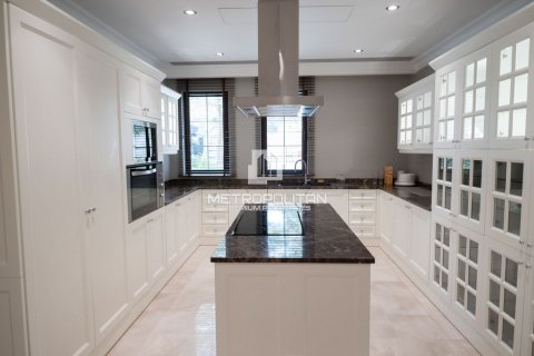Villa à Palm Jumeirah, Dubai, 5 chambres, 436 m², № 8716 - photo 5