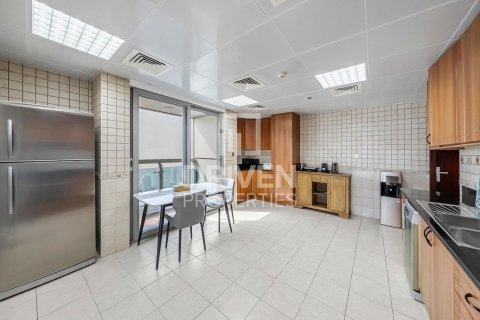 Снять в аренду квартиру в Princess Tower, Дубай Марина, Дубай: 4 спальни, 295.34м², № 136889 - фото 18