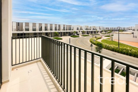 Townhouse in EMAAR South, Dubai South (Dubai World Central), Dubai 3 bedrooms, 182.09 sq.m. № 136197 - photo 12