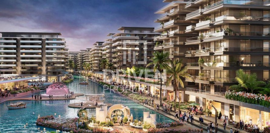 Adosado en Dubai Investment Park, Dubai, 4 dormitorios, 143.81 m², № 138686