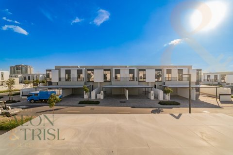 Adosado en Al Furjan, Dubai, 4 dormitorios, 336 m², № 60924 - foto 5