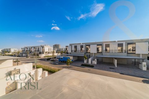 Adosado en Al Furjan, Dubai, 4 dormitorios, 336 m², № 60924 - foto 4