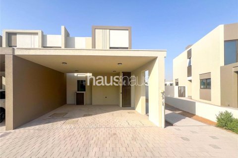 Adosado en Villanova, Dubai Land, Dubai, 4 dormitorios, 216 m², № 44062