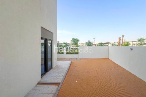 Adosado en Villanova, Dubai Land, Dubai, 4 dormitorios, 216 m², № 44062 - foto 4