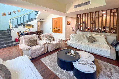 Adosado en Villanova, Dubai Land, Dubai, 4 dormitorios, 215 m², № 44064 - foto 4