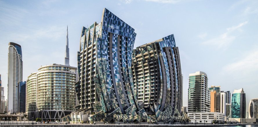 Квартира в Дубае, 4 спальни, 235м², № 8228
