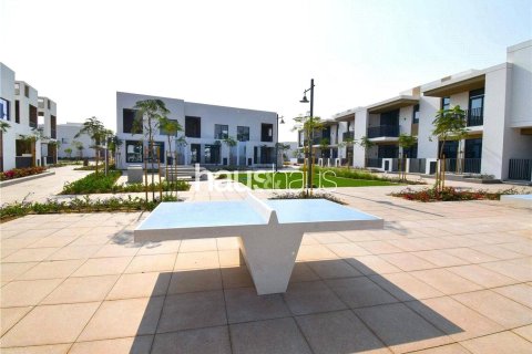 Villa in Arabian Ranches 3, Dubai 3 bedrooms, 205 sq.m. № 43898 - photo 16