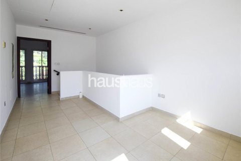 Maison de ville à Jumeirah Village Triangle, Dubai, 1 chambre, 152 m², № 43900 - photo 5