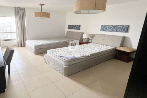 Apartment in Shams, Jumeirah Beach Residence, Dubai 2 bedrooms, 128 sq.m. № 15809 - photo 10
