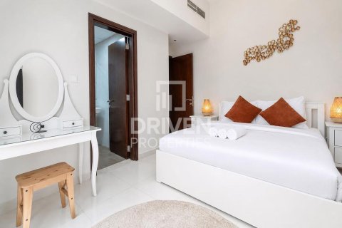 Купить квартиру в Dubai Sports City, Дубай: 2 спальни, 112.6м², № 142959 - фото 6
