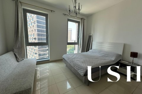 Appartement à Standpoint Towers, Downtown Dubai (Downtown Burj Dubai), Dubai, 1 chambre, 7401 m², № 39737 - photo 3