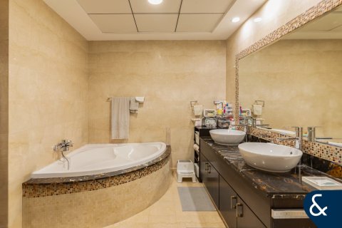Penthouse in Kingdom of Sheba, Palm Jumeirah, Dubai 4 bedrooms, 583 sq.m. № 79135 - photo 17