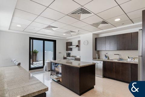 Penthouse in Kingdom of Sheba, Palm Jumeirah, Dubai 4 bedrooms, 583 sq.m. № 79135 - photo 6