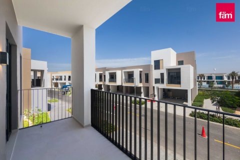 Villa à Dubai, 3 chambres, 136.8 m², № 111448