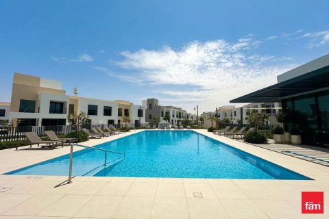 Villa à Dubai, 4 chambres, 221.5 m², № 111459 - photo 14