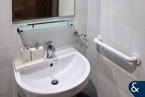 Купить квартиру в Даунтаун Дубай (Даунтаун Бурдж Дубай), Дубай: 2 спальни, 103м², № 78770 - фото 21
