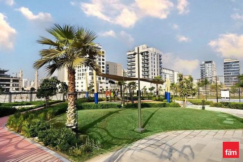 Land in Al Satwa, Dubai 1157.8 sq.m. № 110759 - photo 3
