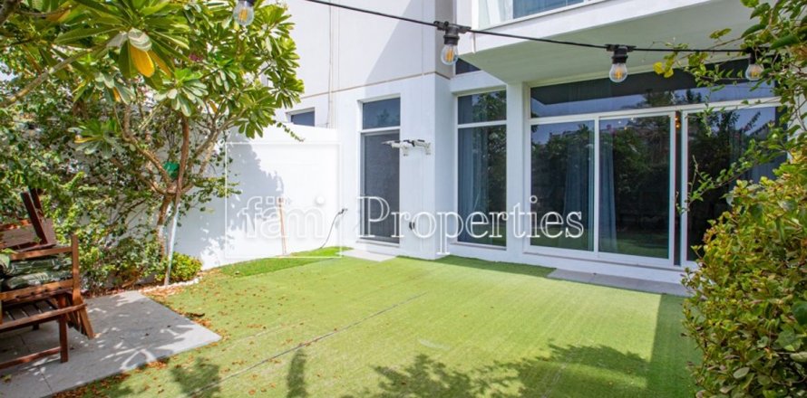 Townhouse in Dubai 3 bedrooms, 200.6 sq.m. № 113477