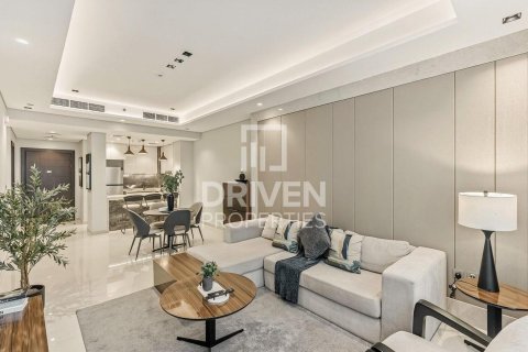 Appartement à Business Bay, Dubai, 2 chambres, 125.98 m², № 129713