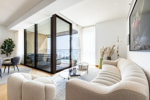 Apartment in Jumeirah Bay Island, Jumeirah, Dubai 2 bedrooms, 179.49 sq.m. № 138185 - photo 18