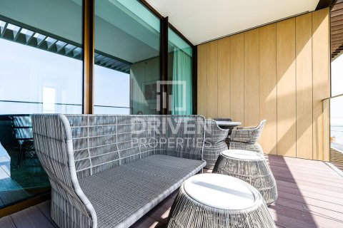 Apartment in Jumeirah Bay Island, Jumeirah, Dubai 2 bedrooms, 179.49 sq.m. № 138185 - photo 10