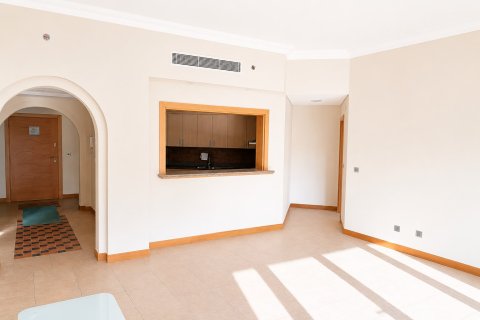 Appartement à Palm Jumeirah, Dubai, 2 chambres, 144.07 m², № 136544 - photo 2