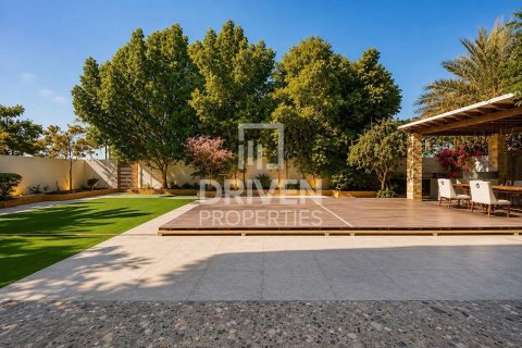 Villa in District One, Mohammed Bin Rashid City, Dubai 4 bedrooms, 873.29 sq.m. № 142493 - photo 2