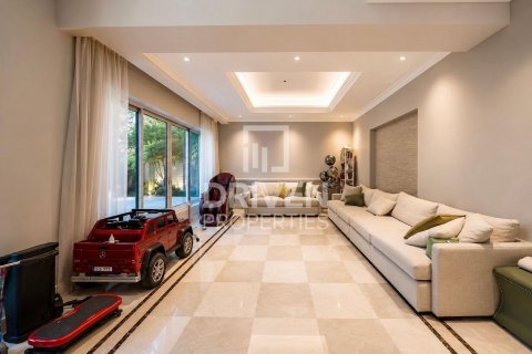 Villa in District One, Mohammed Bin Rashid City, Dubai 4 bedrooms, 873.29 sq.m. № 142493 - photo 8