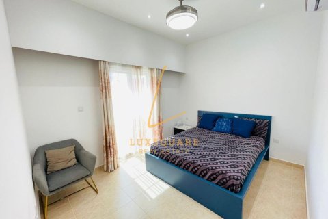 Villa in Jumeirah Village Circle, Dubai 3 bedrooms, 729 sq.m. № 141828 - photo 8